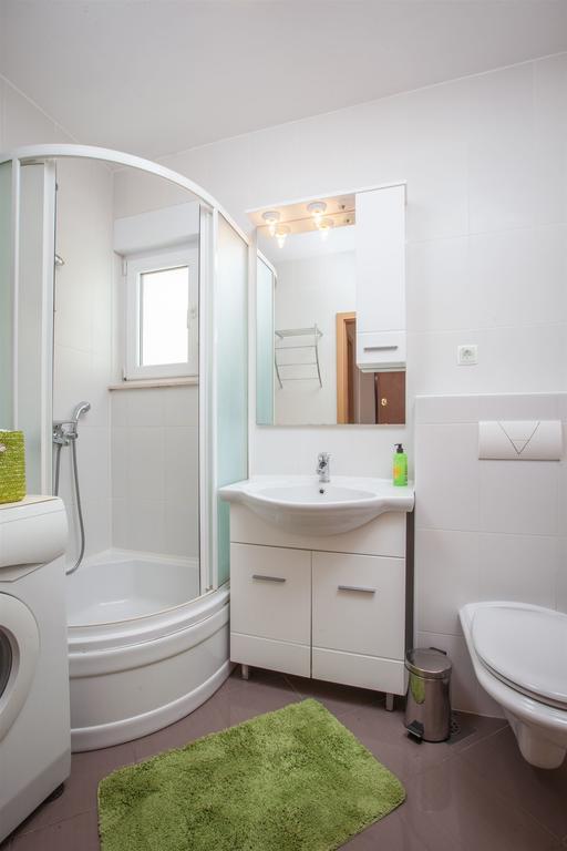 Apartment Paula Promajna Luaran gambar